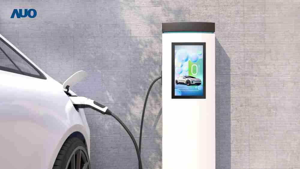 友達〝EVSE車用充電樁解決方案〞專為電動汽車充電樁設計，，，具有高亮度、、、克服戶外艱難環境的耐溫、、、耐紫外線等特性，，，，並搭載散熱性及擴充性強的高效能工業電腦，，，，可實現人機互動訴求，，如資訊顯示、、支付等應用